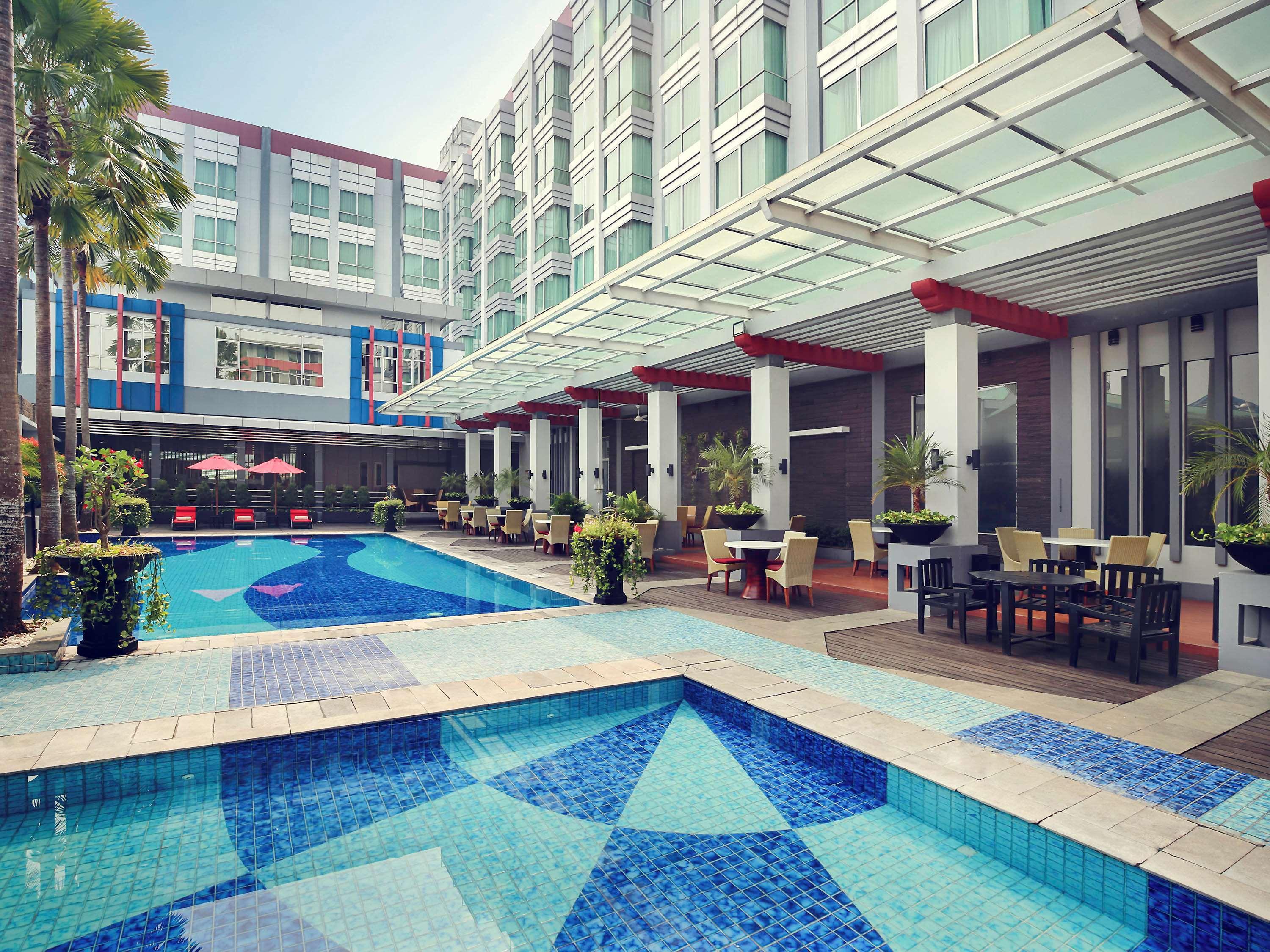 Mercure Pontianak City Center Exterior foto
