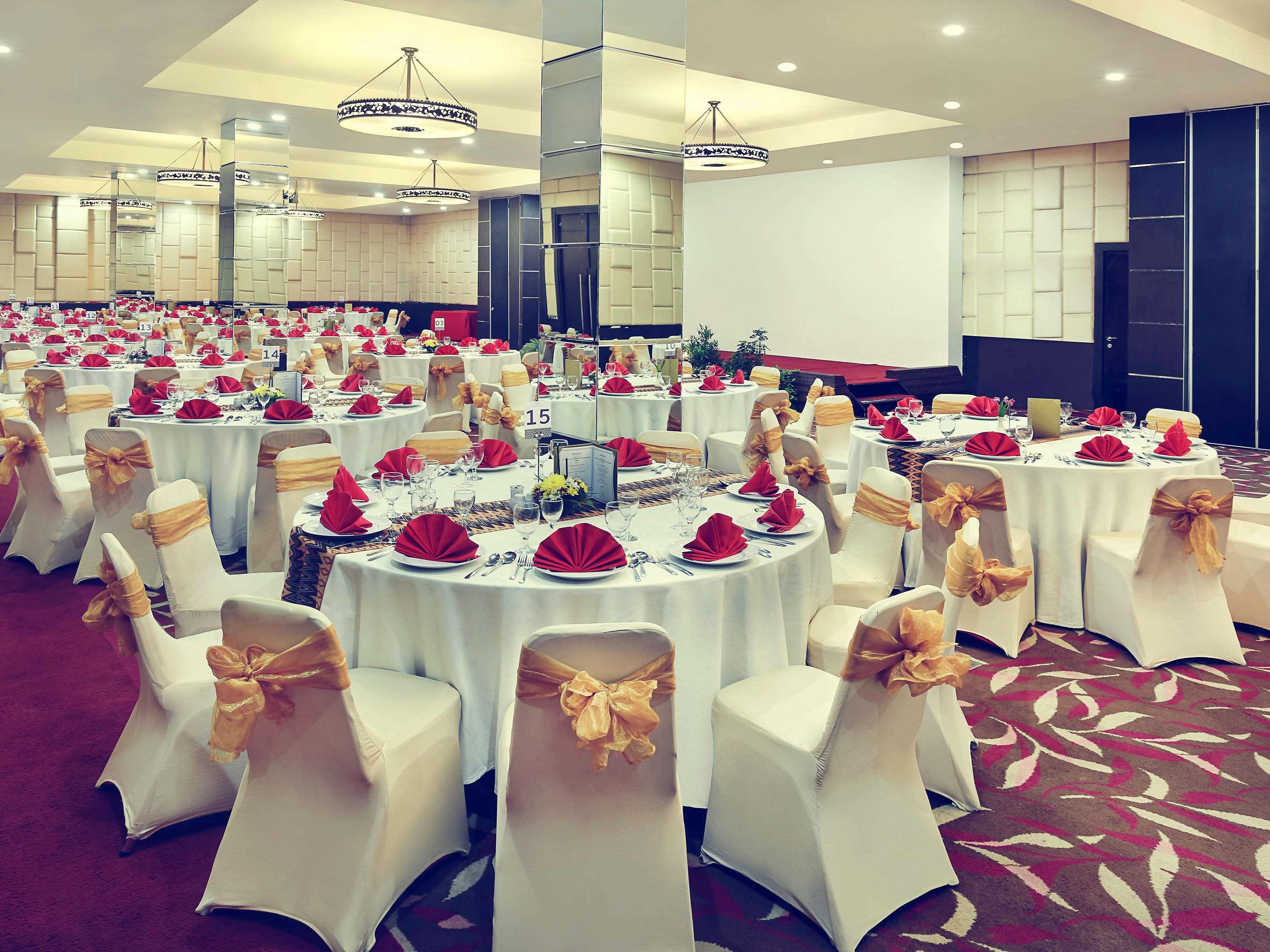 Mercure Pontianak City Center Exterior foto